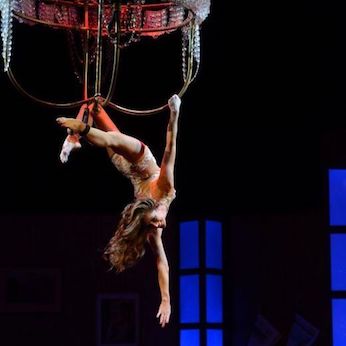 DINNER ENTERTAINMENT